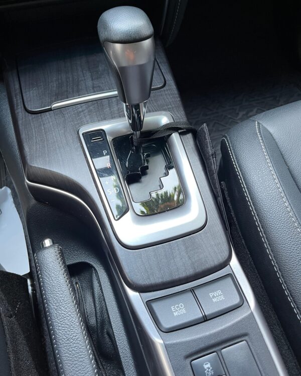 Toyota Fortuner SRV - Image 4