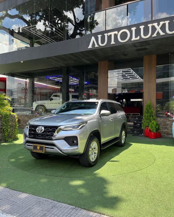 Toyota Fortuner SRV - Image 13