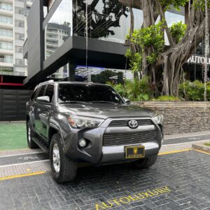 Toyota 4runner SR5